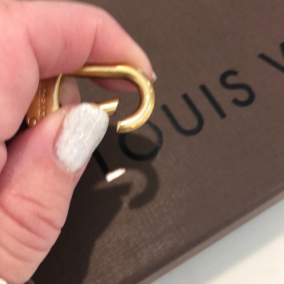 SOLD. Louis Vuitton strap extender - Picture 5 of 8